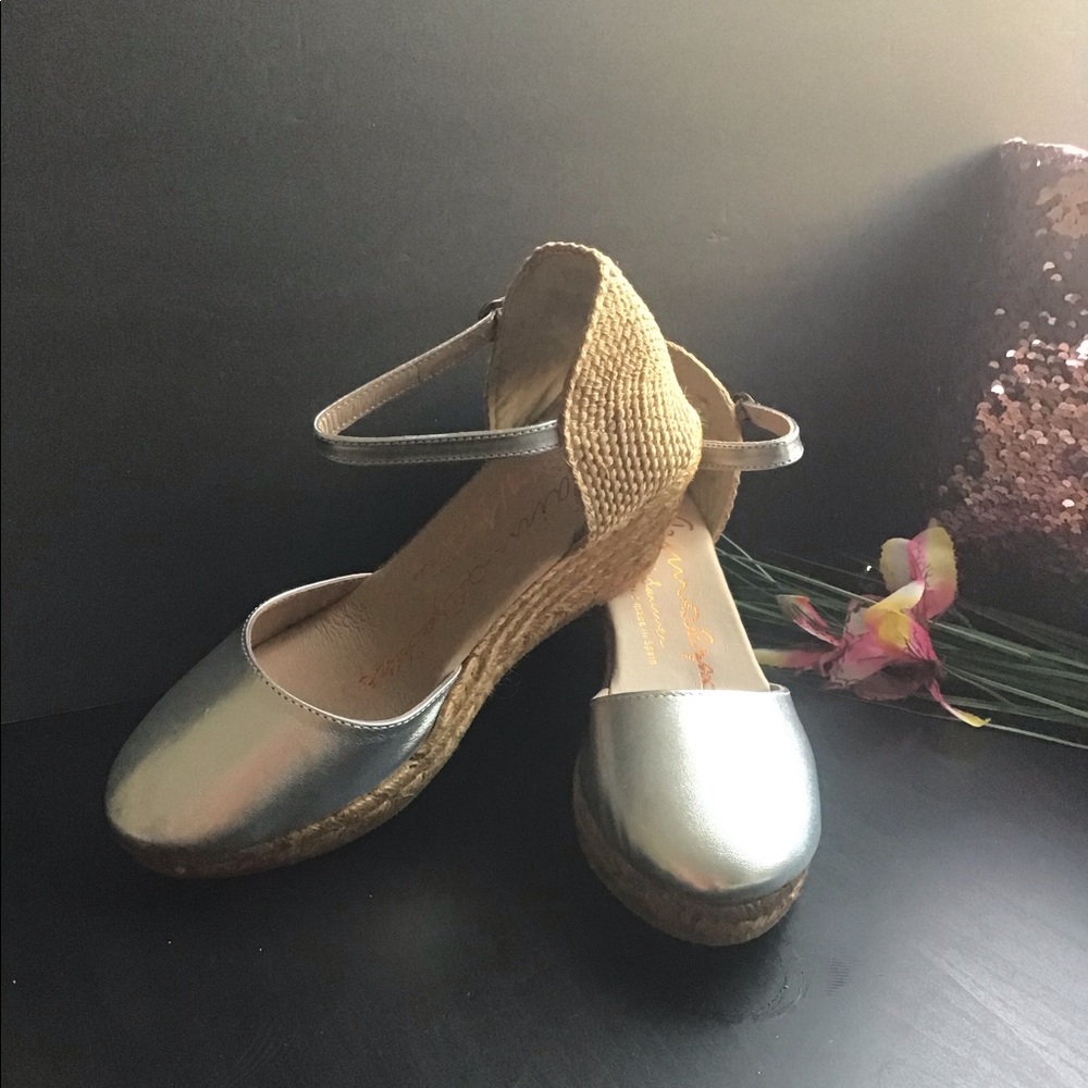 Gaimo size 38 leather wedge spadrille shoes silver